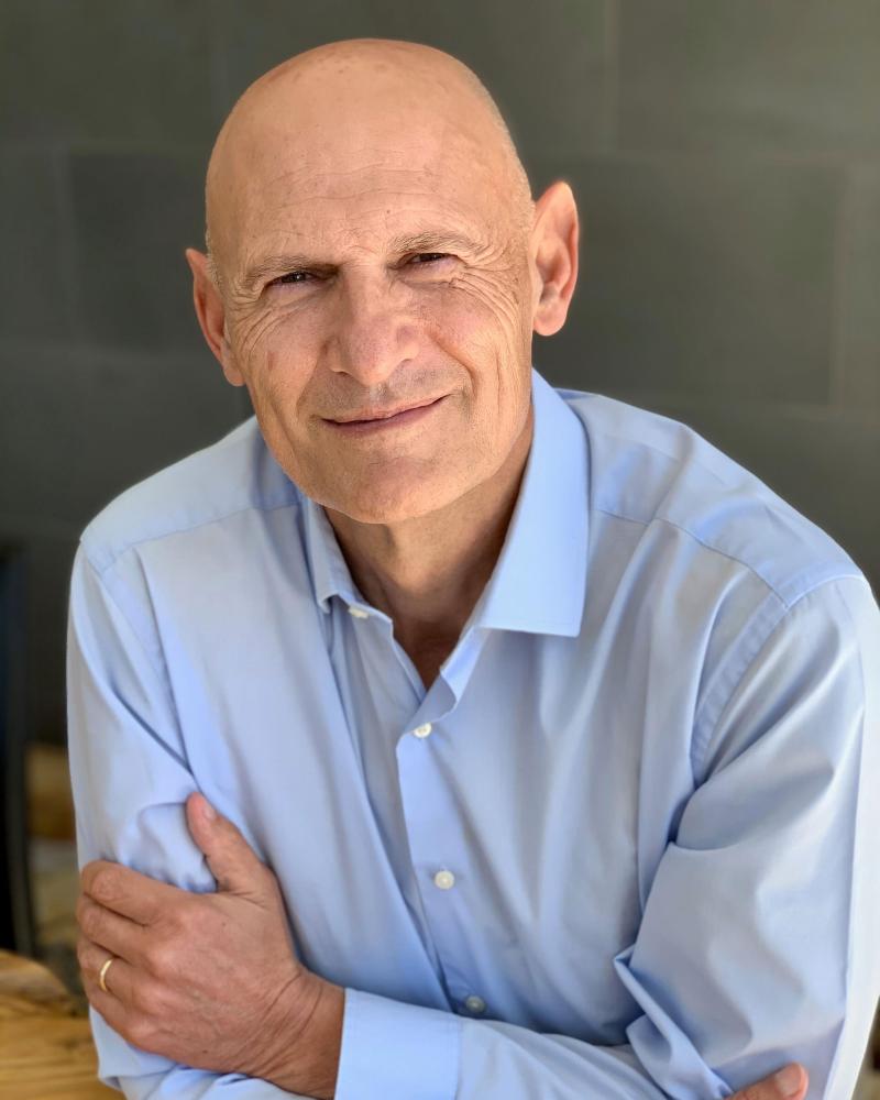 Juan Carlos Izpisua Belmonte Believes Aging May Come Down to a Cell's Identity Crisis | Altos Labs